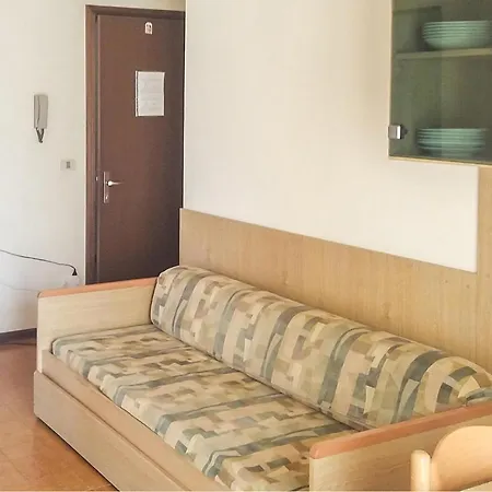 דירה 1 Bedroom Awesome In *