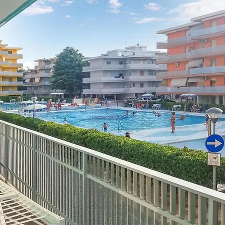 1 Bedroom Awesome In ביביונה
